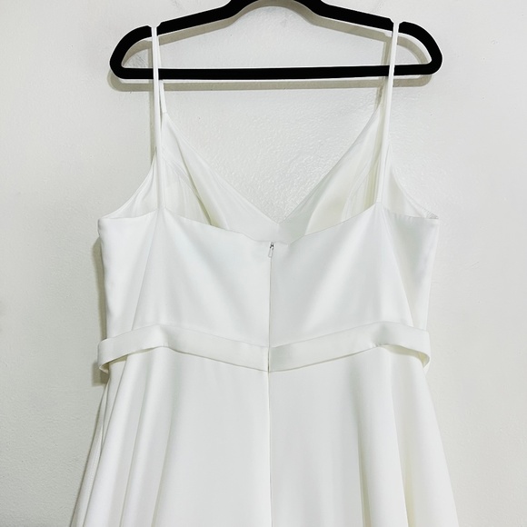 Mac Duggal Ieena 48855 V-Neck Classic A-Line Ballgown - Picture 7 of 12